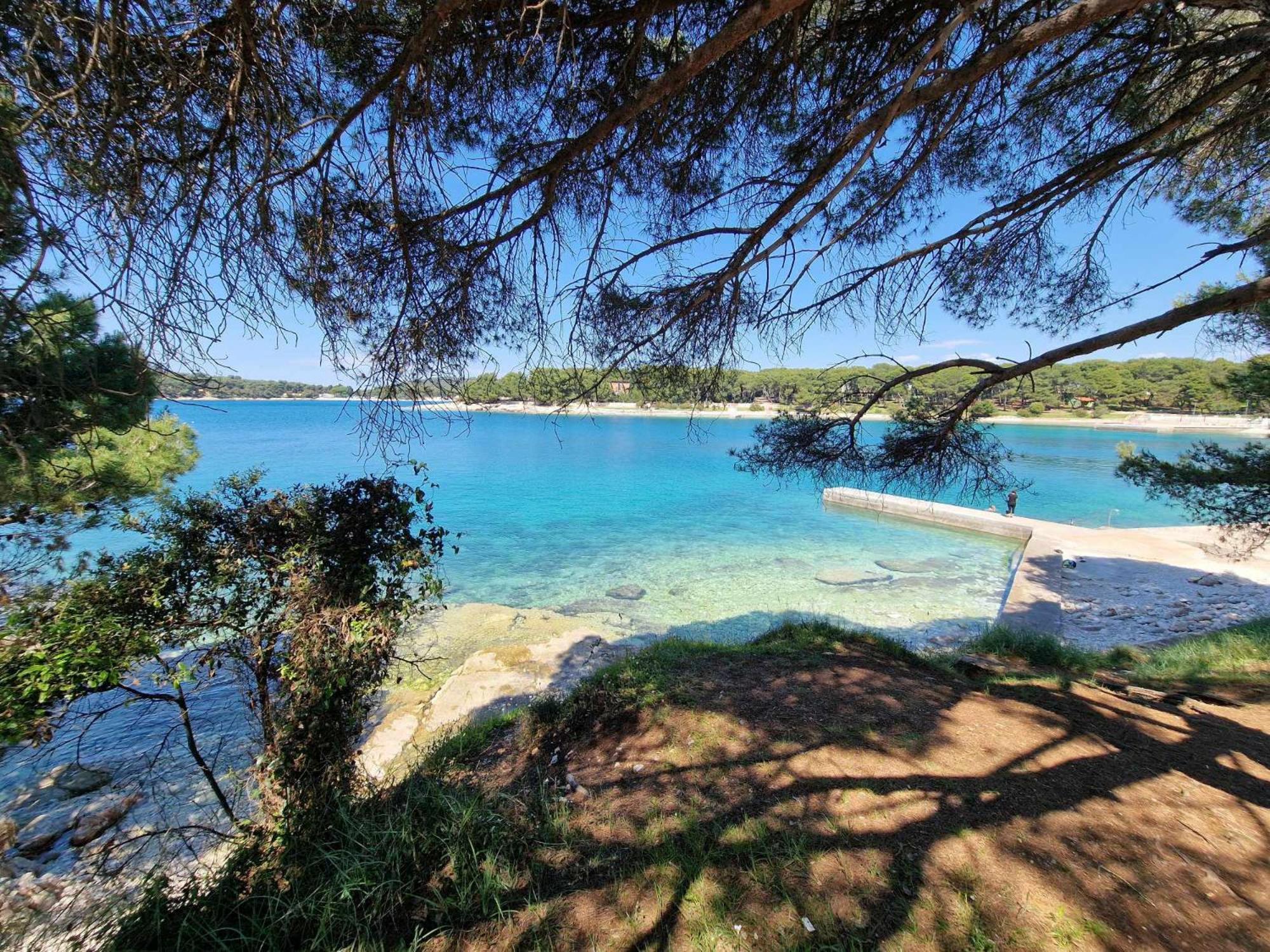 Paradise Pula